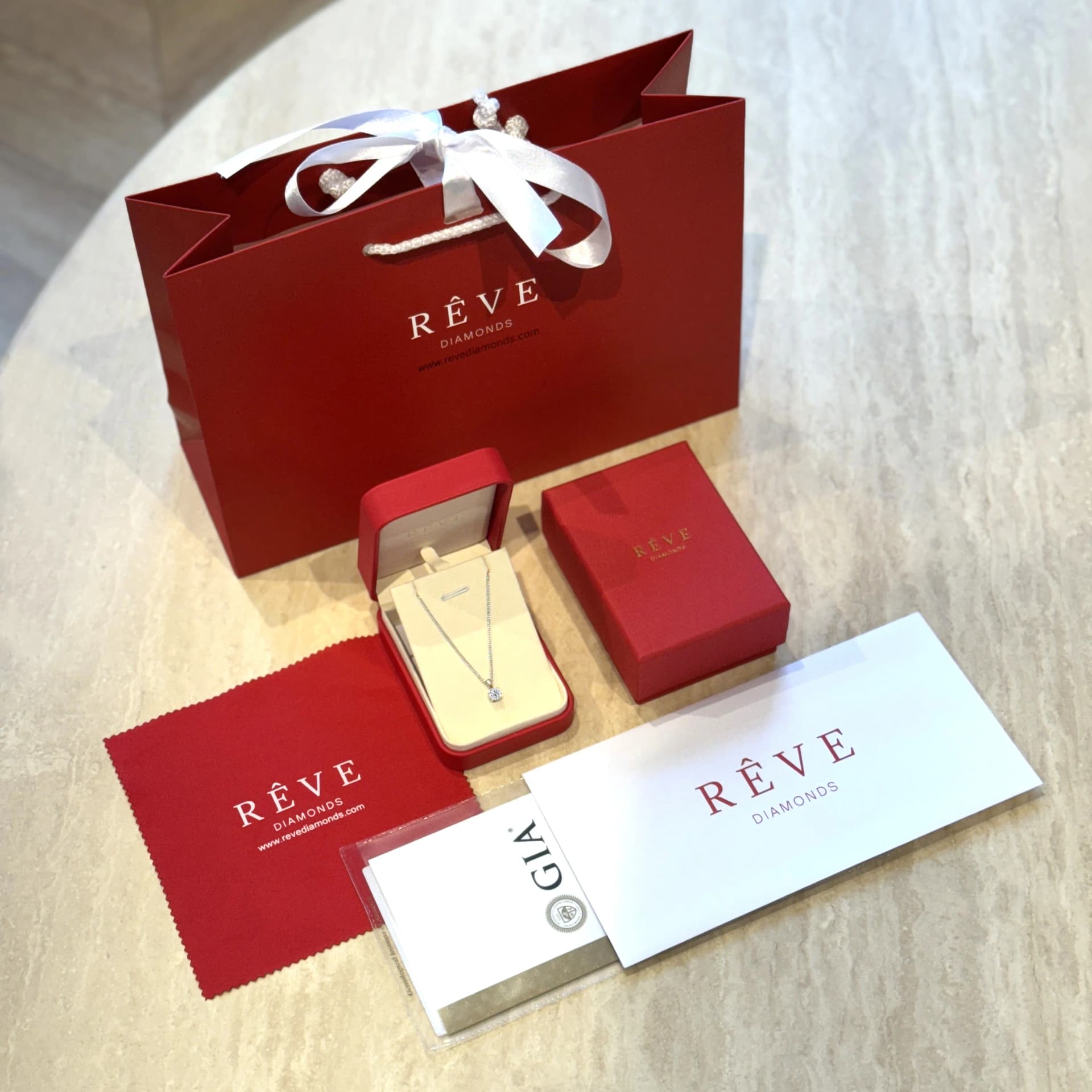 Rêve Diamonds luxurious packaging — ring box, gift bag and GIA certificate