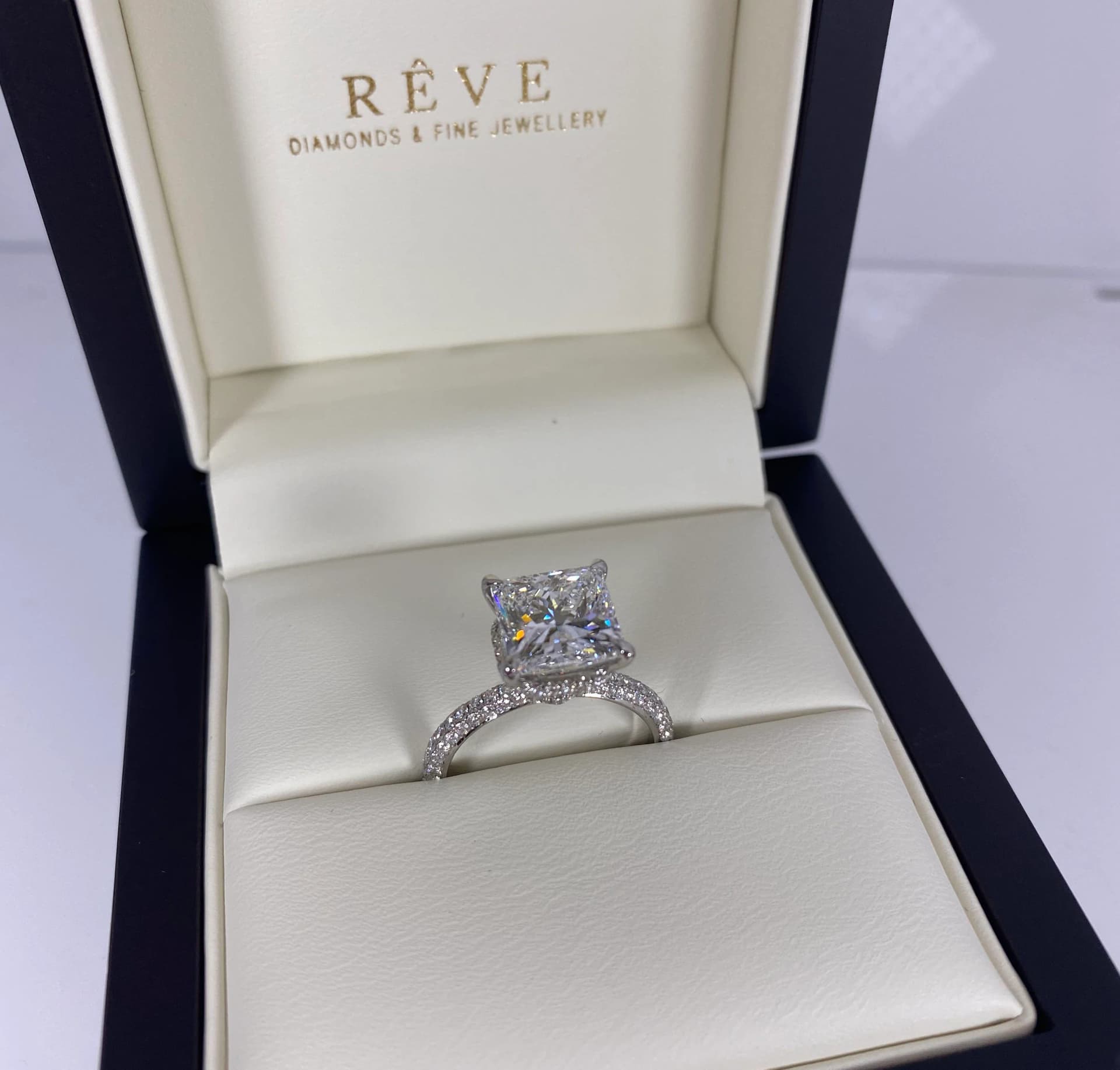 The Best Shops for Diamond Engagement Rings in London (2026 Guide)