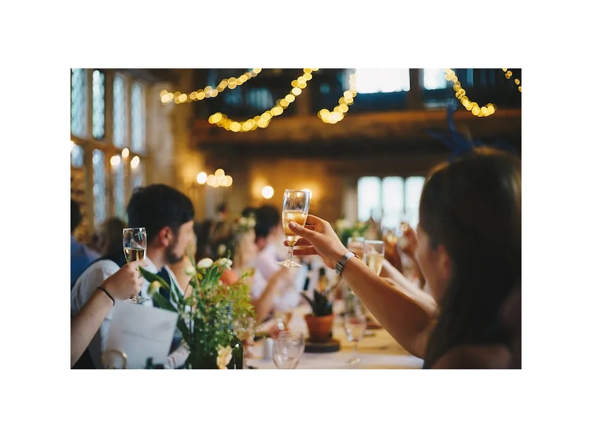 Crafting the Perfect Maid of Honor Speech: Expert Tips and Expanded Guidance
