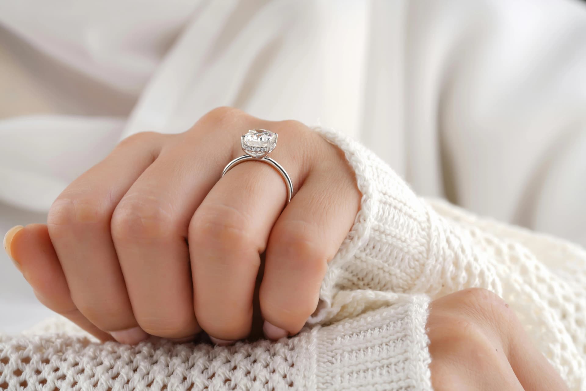 Choosing the Perfect Prong Setting for Your Diamond Engagement Ring