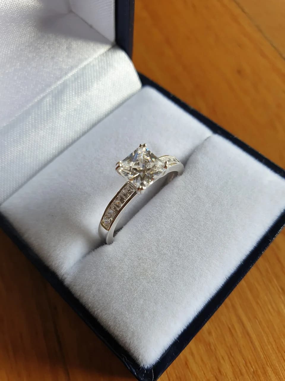 Trending Diamond Engagement Rings You'll Love - A 2024 Guide