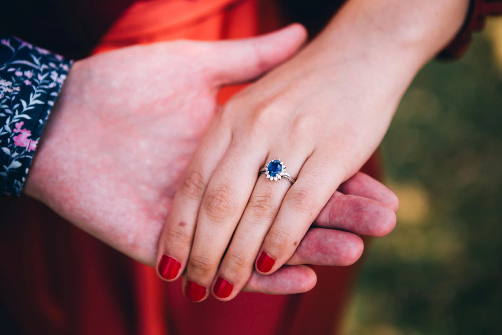 How to Tell if a Sapphire Is Real – A Complete Guide