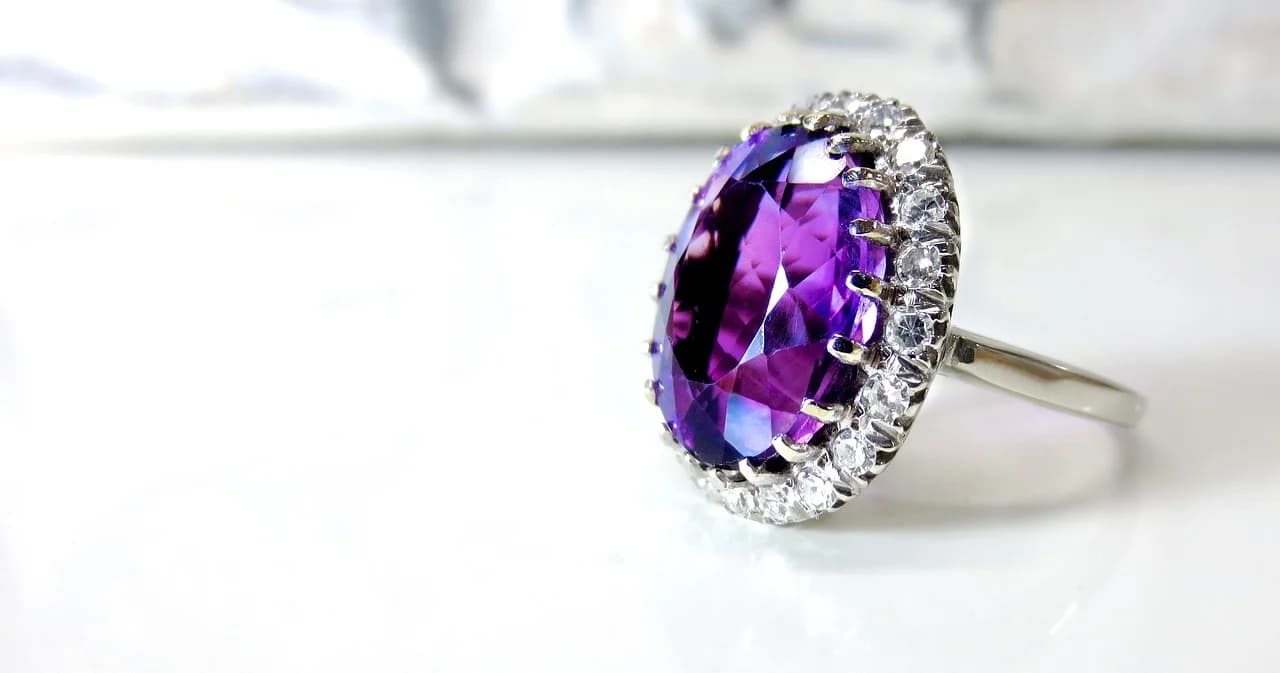 A Guide to Colored Diamond Engagement Rings: Beyond the Traditional White