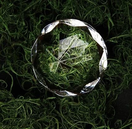 Lab Grown Diamonds: Understanding the Process and the Benefits