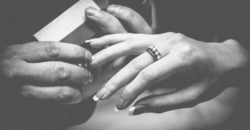 Is £4000 the Right Budget for a Quality Engagement Ring in the UK?