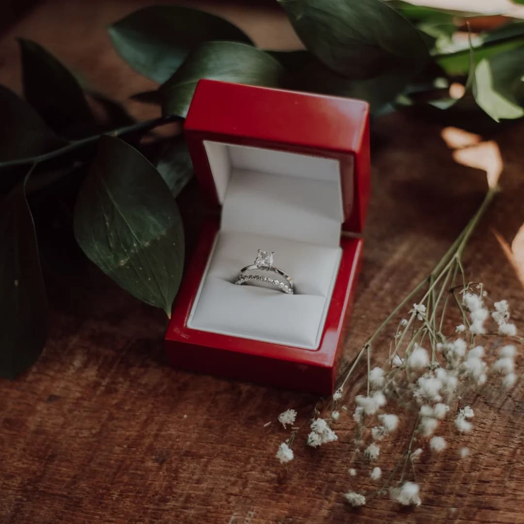 Different Styles of Diamond Engagement Rings Explained