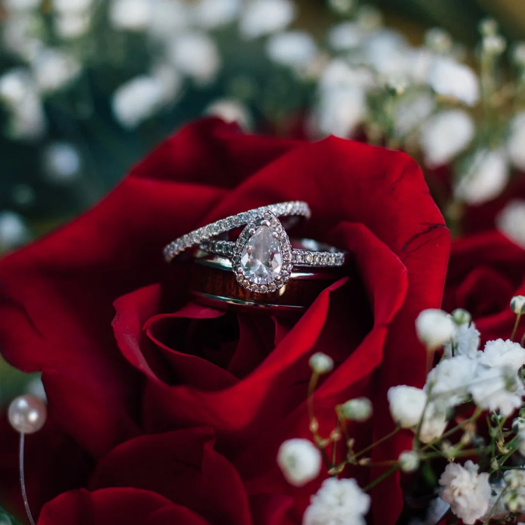The Best Diamond Engagement Rings for Small Budgets