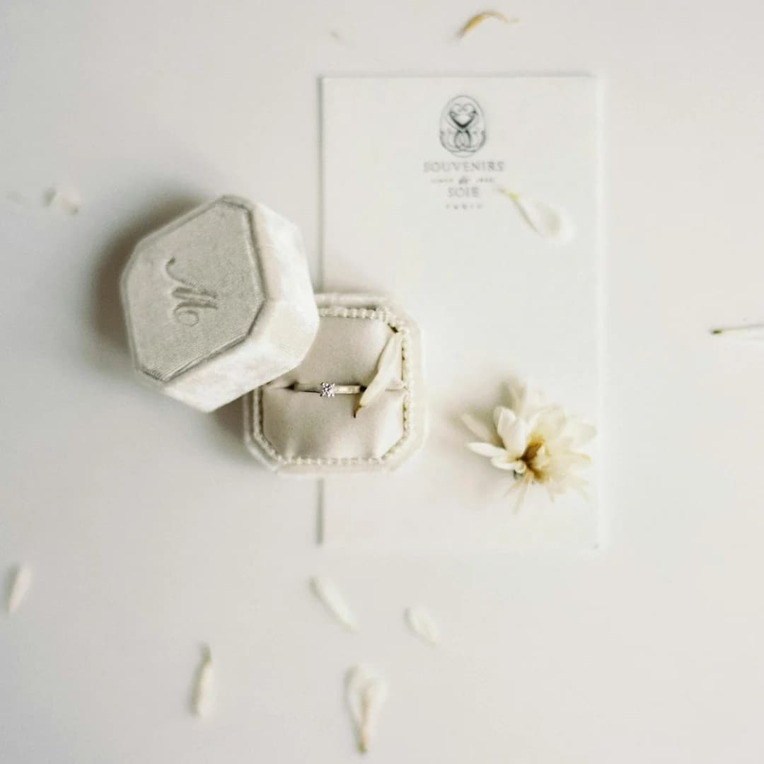 Top Engagement Ring Brands for Diamond Lovers
