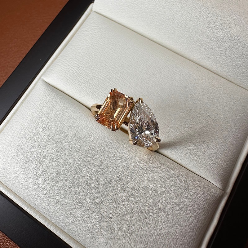 Toi et Moi Engagement Ring view 8