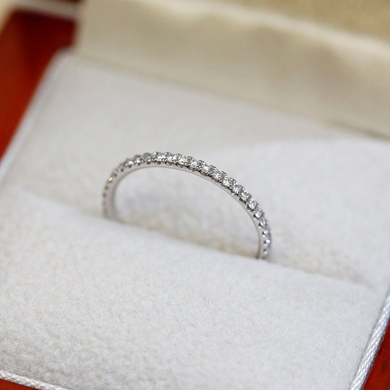 1.5mm Clasic Diamond Eternity Ring Claw Setting ina Box