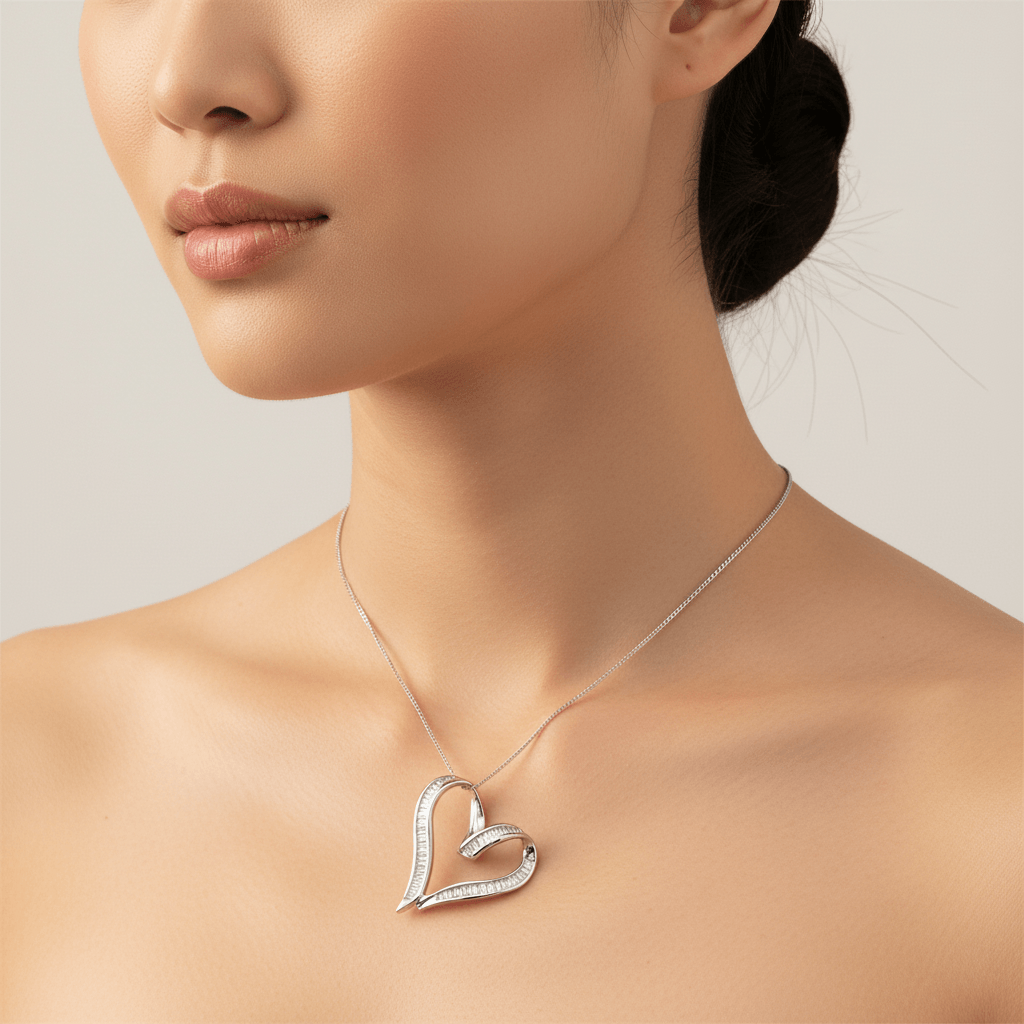 Classic_Baguette_Diamond_Heart_Pendant_Zoom