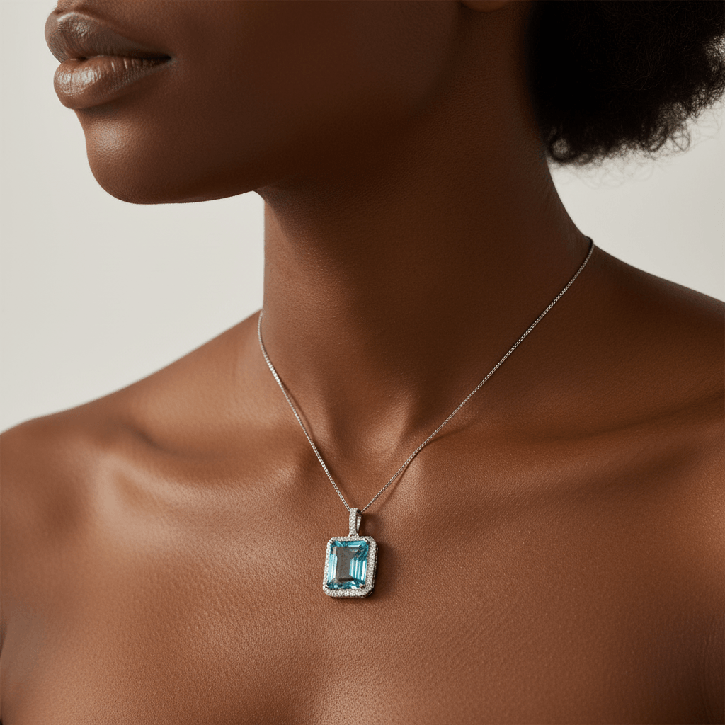 Emerald_Cut_Aquamarine_Diamond_Pendant_Zoom
