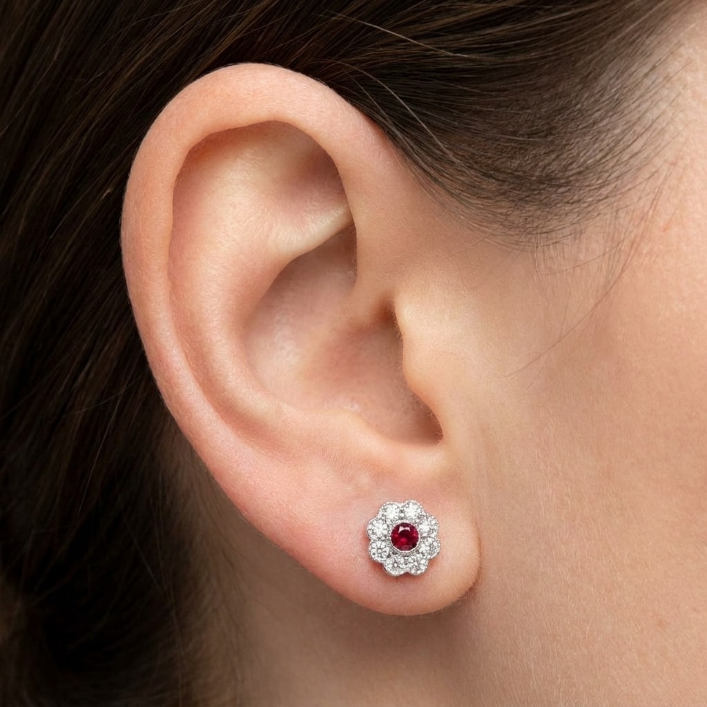 Grain_Set_Flower_Diamond_Earring_Studs_Zoom
