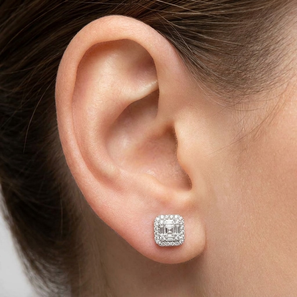 Halo_Round_And_Baguette_Cuts_Diamond_Earrings_Studs_Zoom