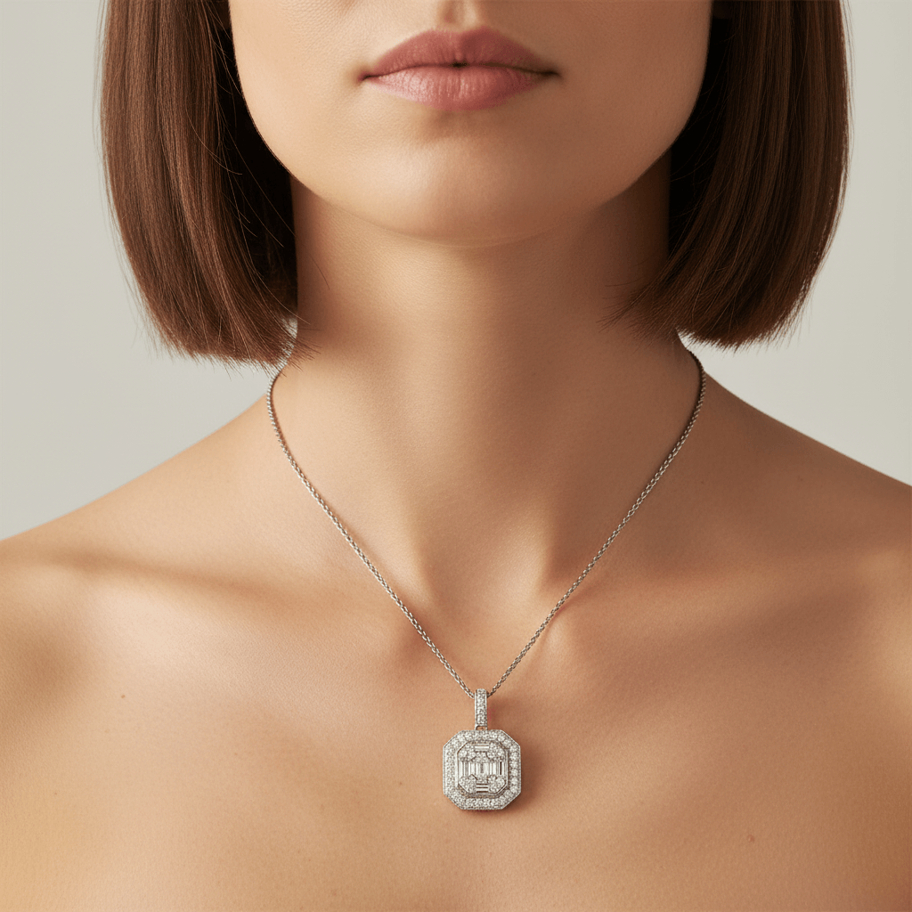 Halo_Round_Baguette_Cut_Diamond_Pendant_Zoom