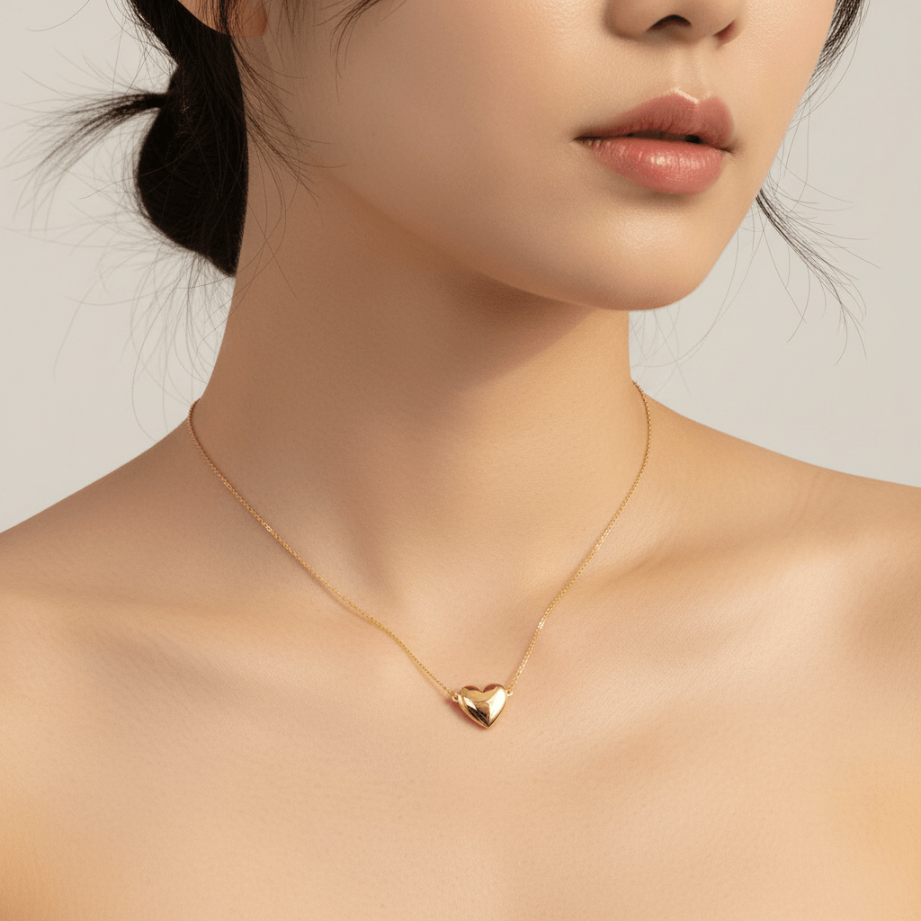Personalized_Heart_Gold_Pendant_Zoom