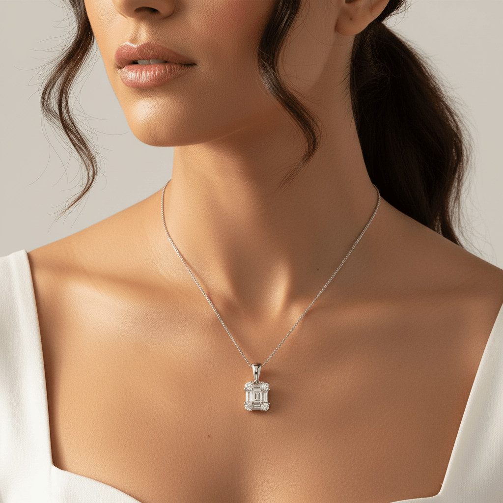 Round_Baguette_Cuts_Diamond_Pendant_Zoom