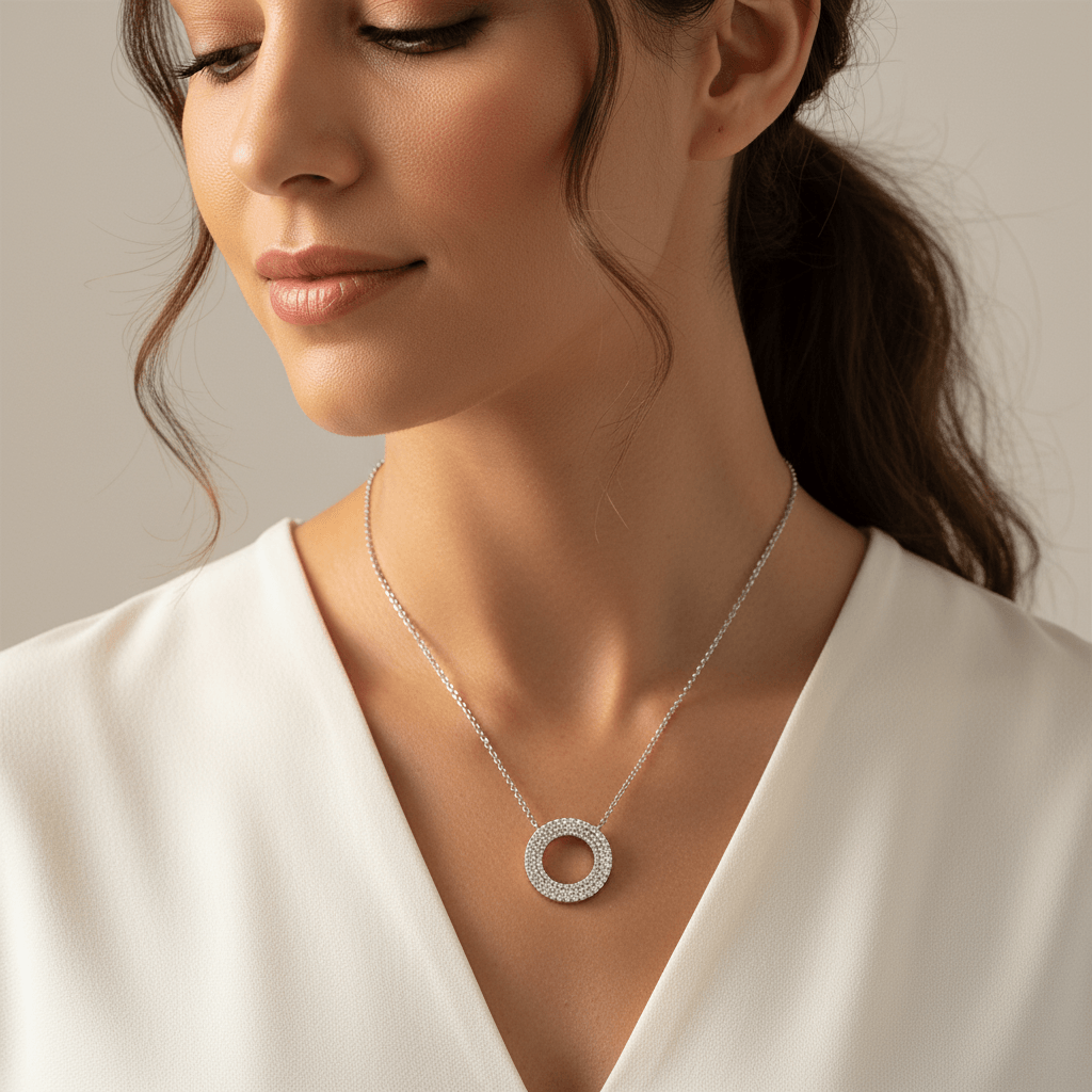 Triple_Halo_Diamond_Necklace_Zoom