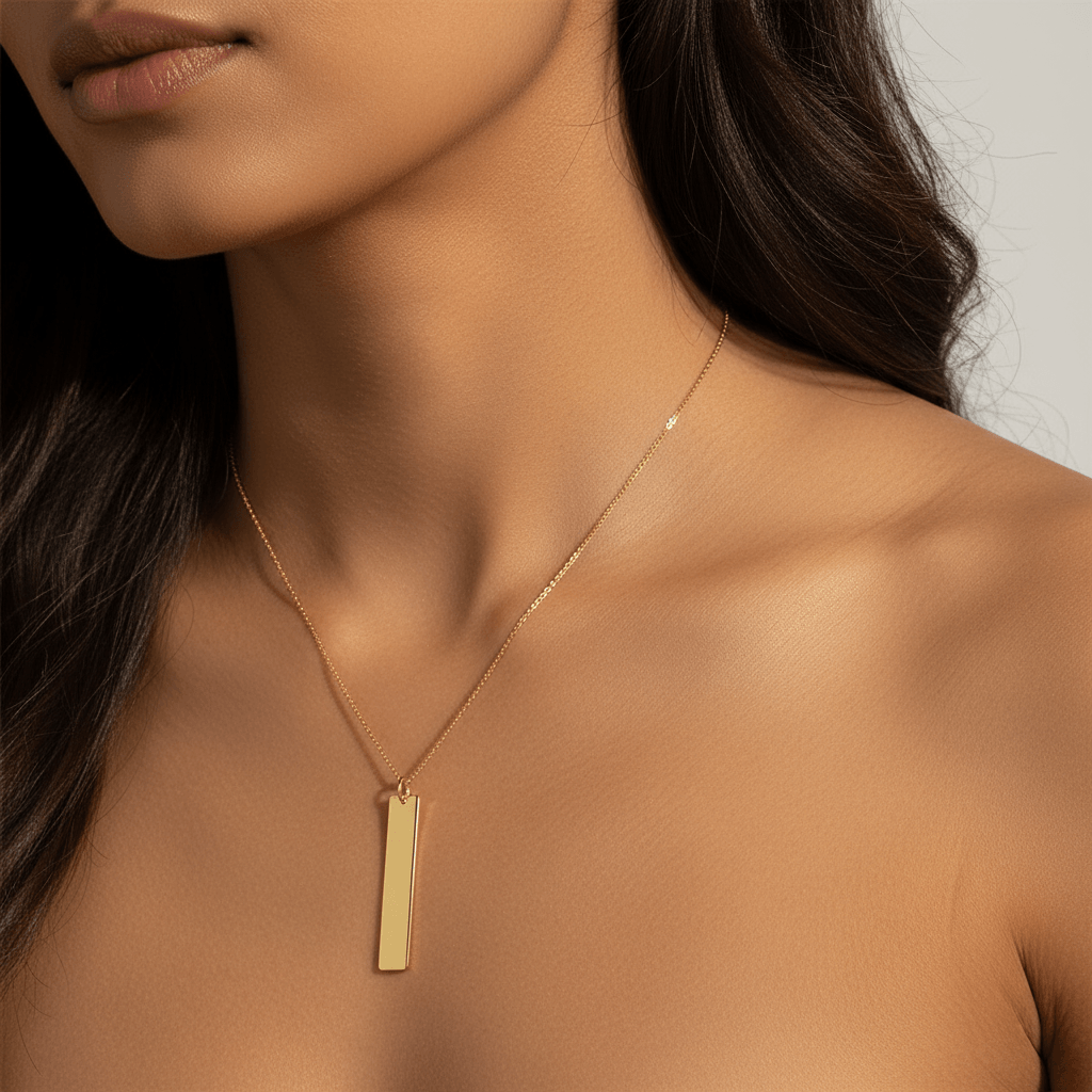 Vertical_Engravable_Bar_Gold_Pendant_Zoom