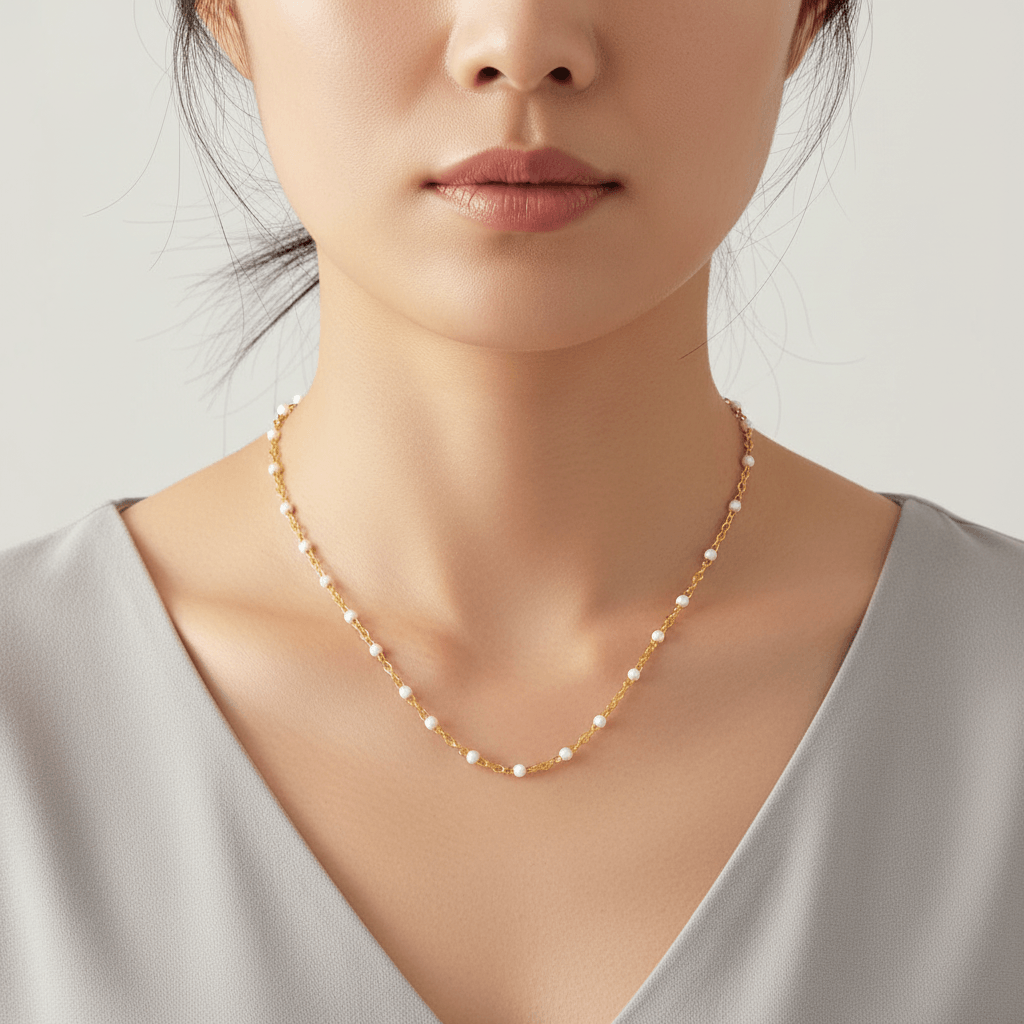 White_Whisper_Gold_Necklace_Zoom
