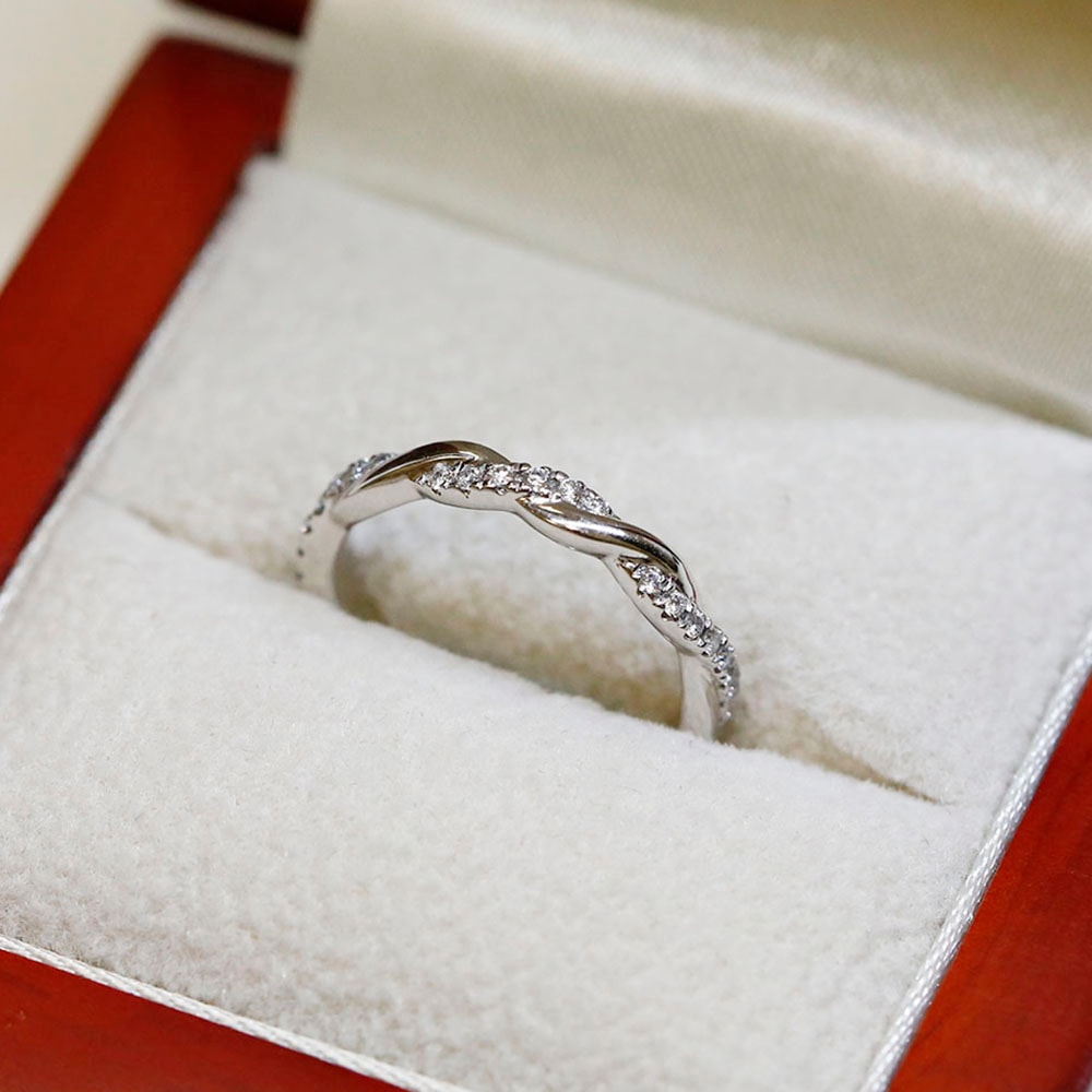 0.20ct Braided Pave Diamond Wedding Ring in a Box