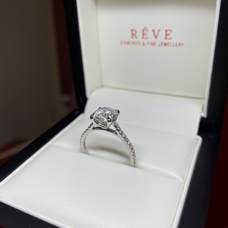 Four Claw Round Shape Claw Setting Lab Grown Diamond Engagement Ring view 7
