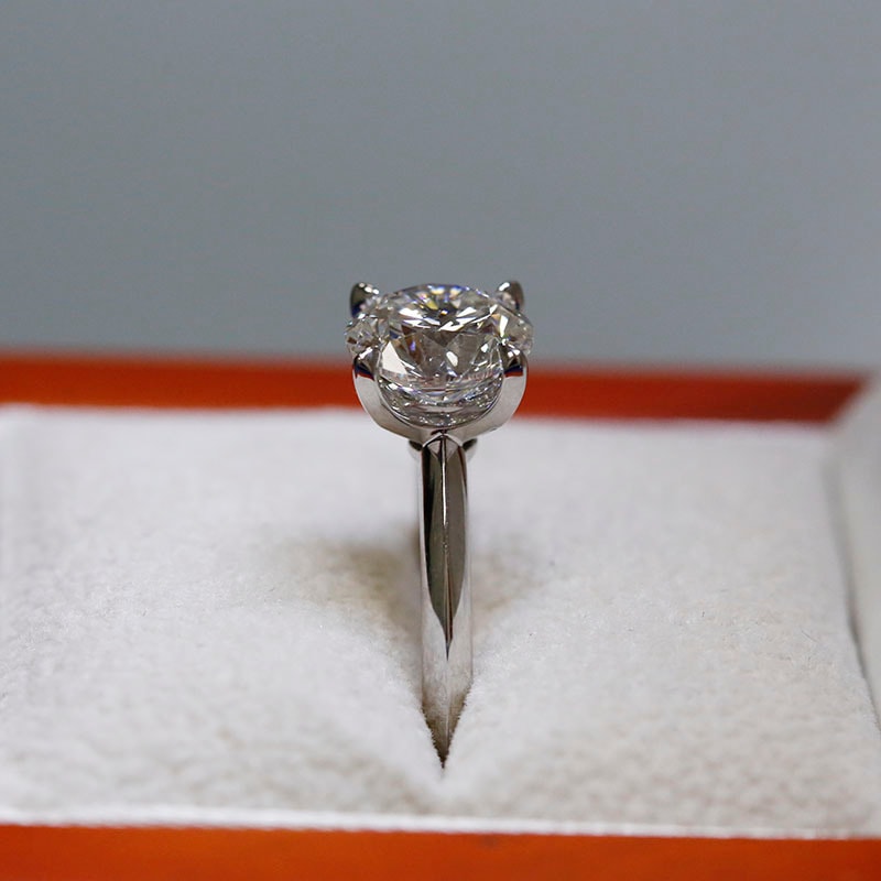 Knife Edge Solitaire Round Cut Diamond Engagement Ring view 7