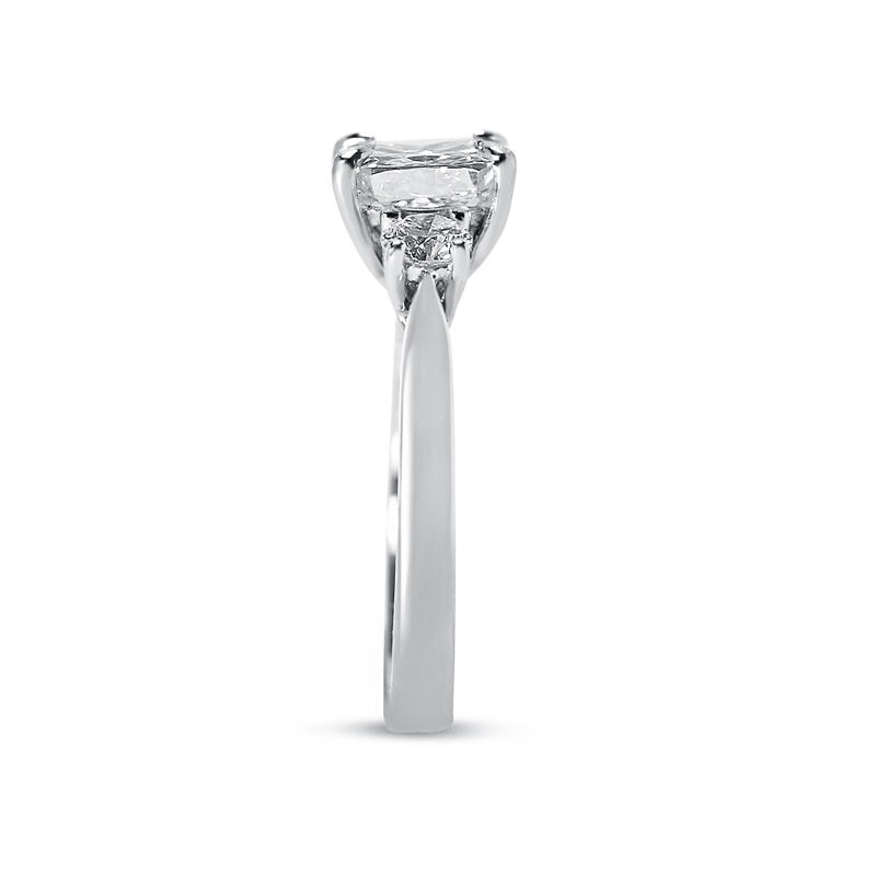 Meghan Markle Lab Grown Platinum Diamond Engagement Ring view 4