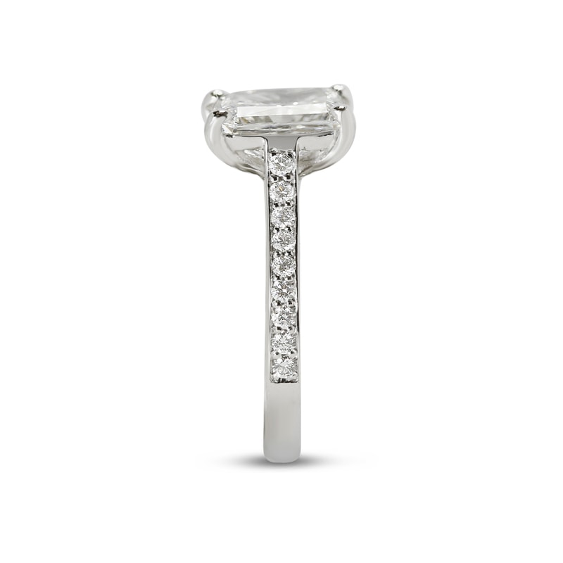 Radiant Shape Diamond Engagement Ring view 4