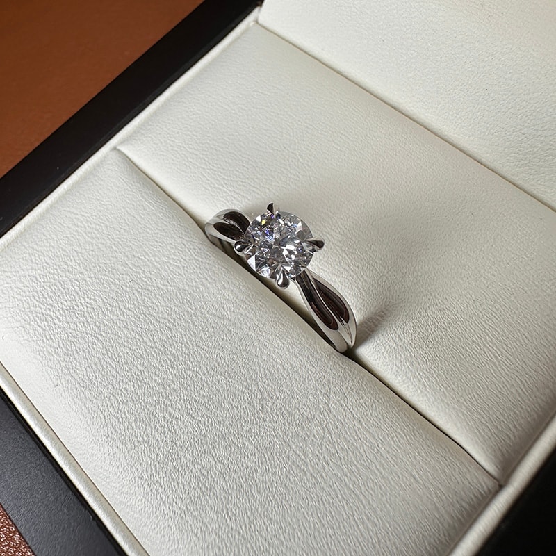 Twisted Band Plain Solitaire Round Diamond Engagement Ring view 8
