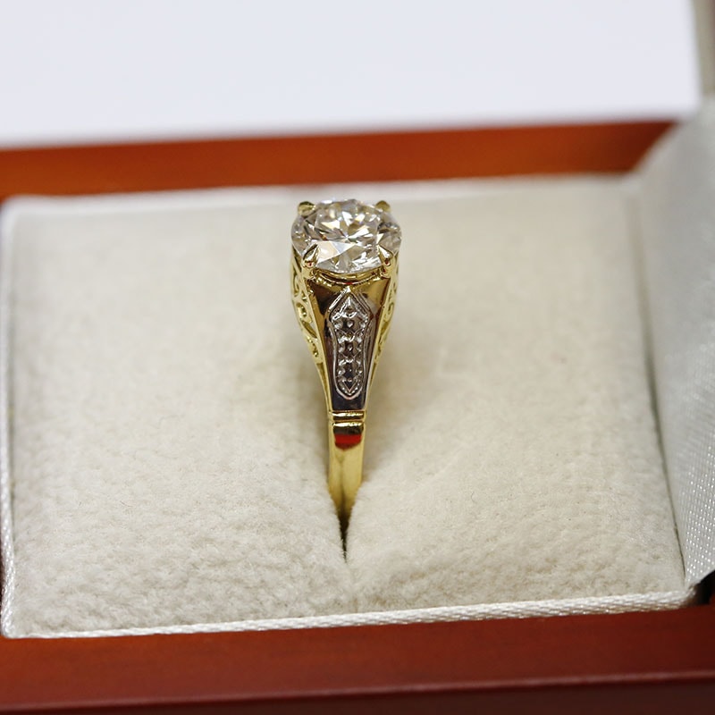 Yellow gold vintage diamond ring side view