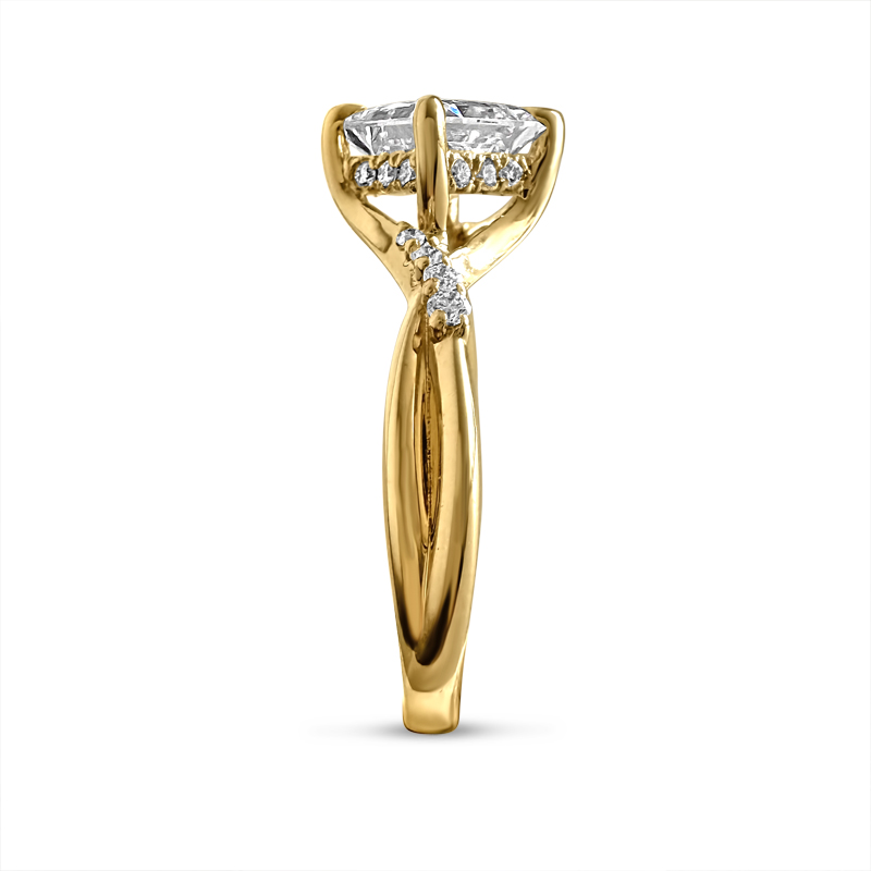 Princess Diamond Twisted Engagement Ring 