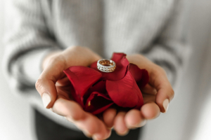 Why More Couples Are Opting for Lab Grown Diamonds: A New Trend