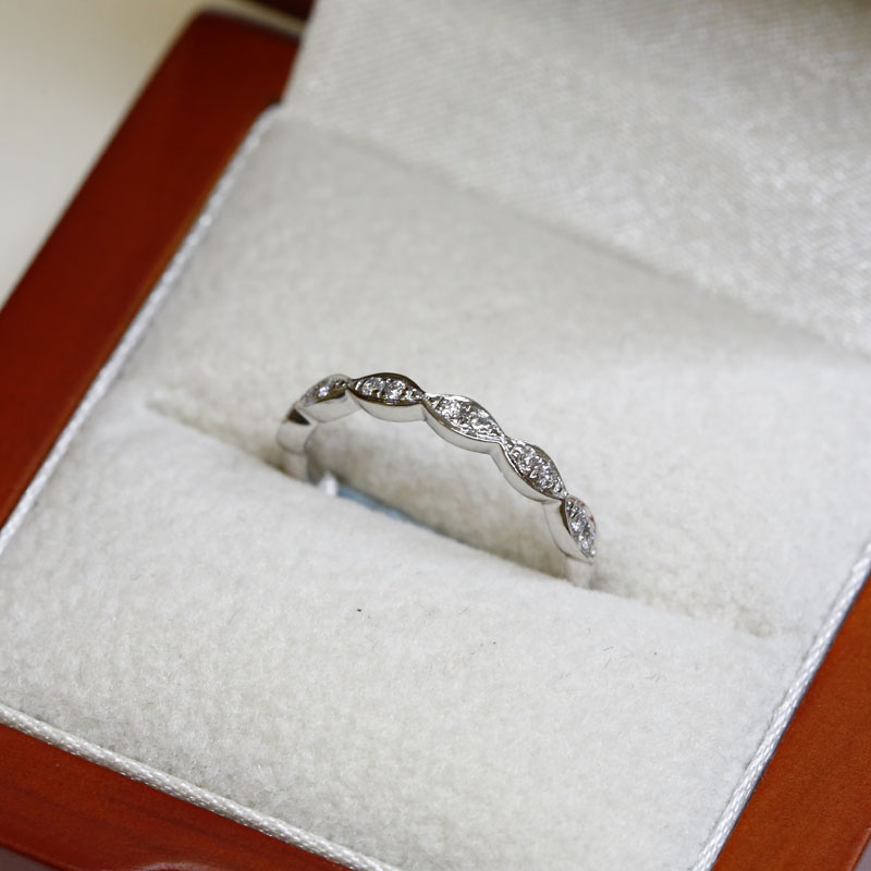 0.11ct Decorative Setting Half Band Diamond Wedding Ring