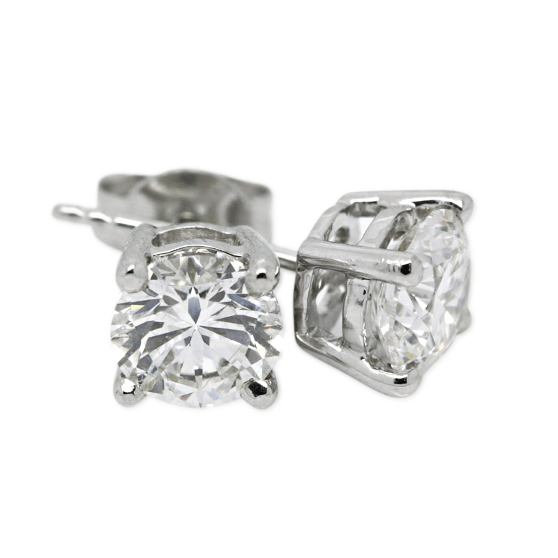 18k White Gold Four Claw 1ct Total Diamond Earring Studs