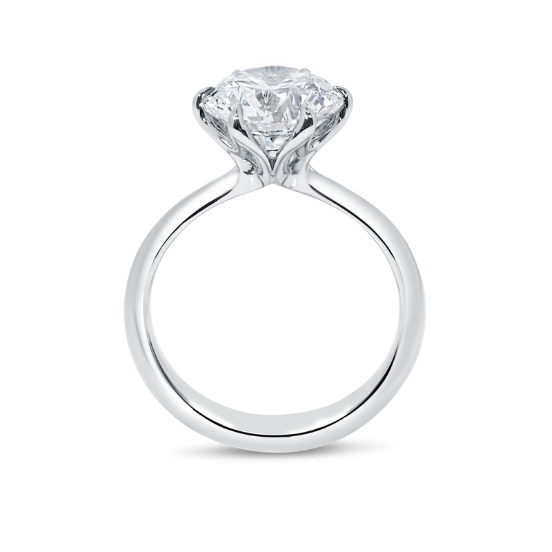 Six Tiger Claw Solitaire Round Shape Diamond Engagement Ring