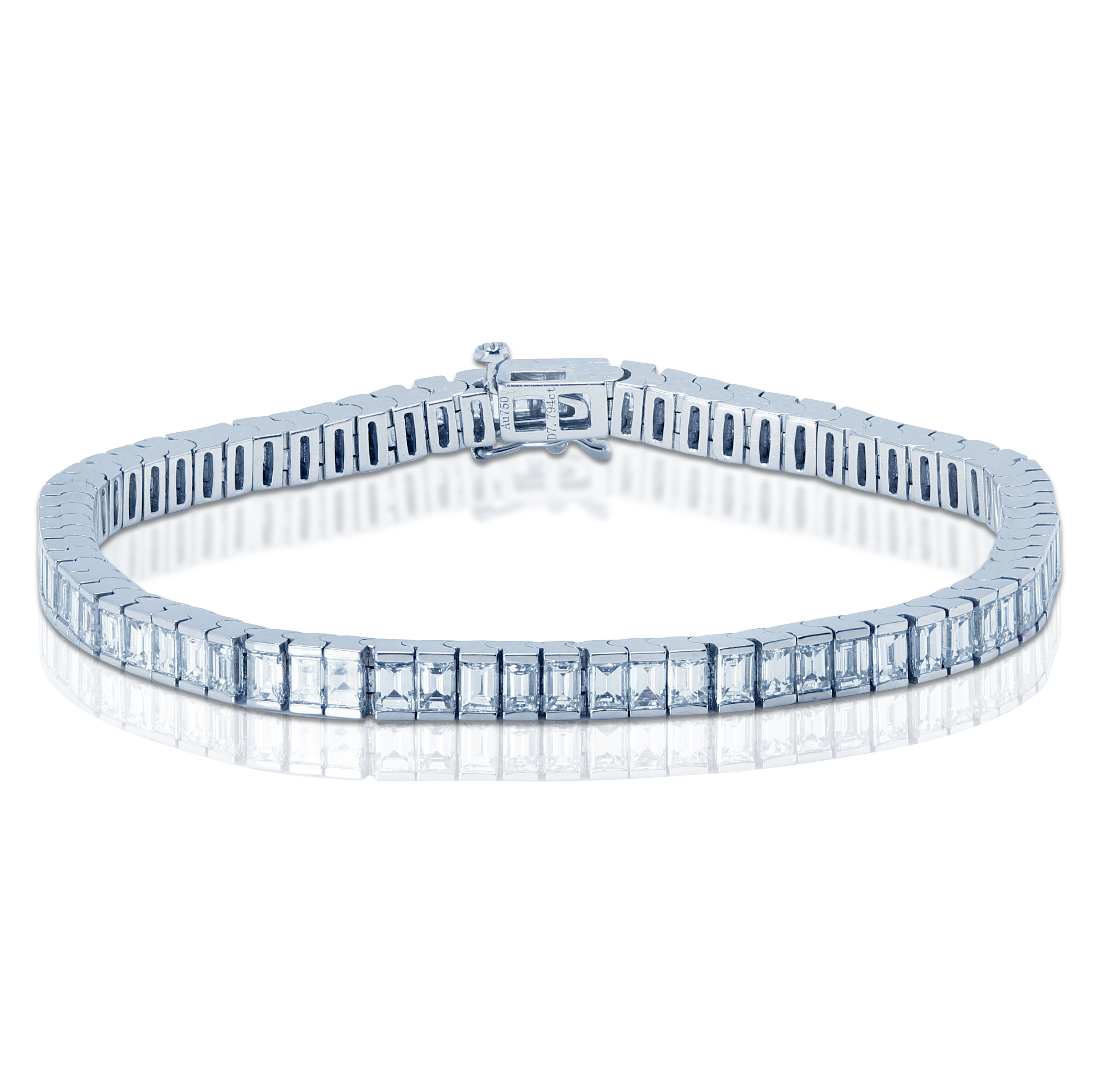 Baguette cut diamond bracelet hotsell