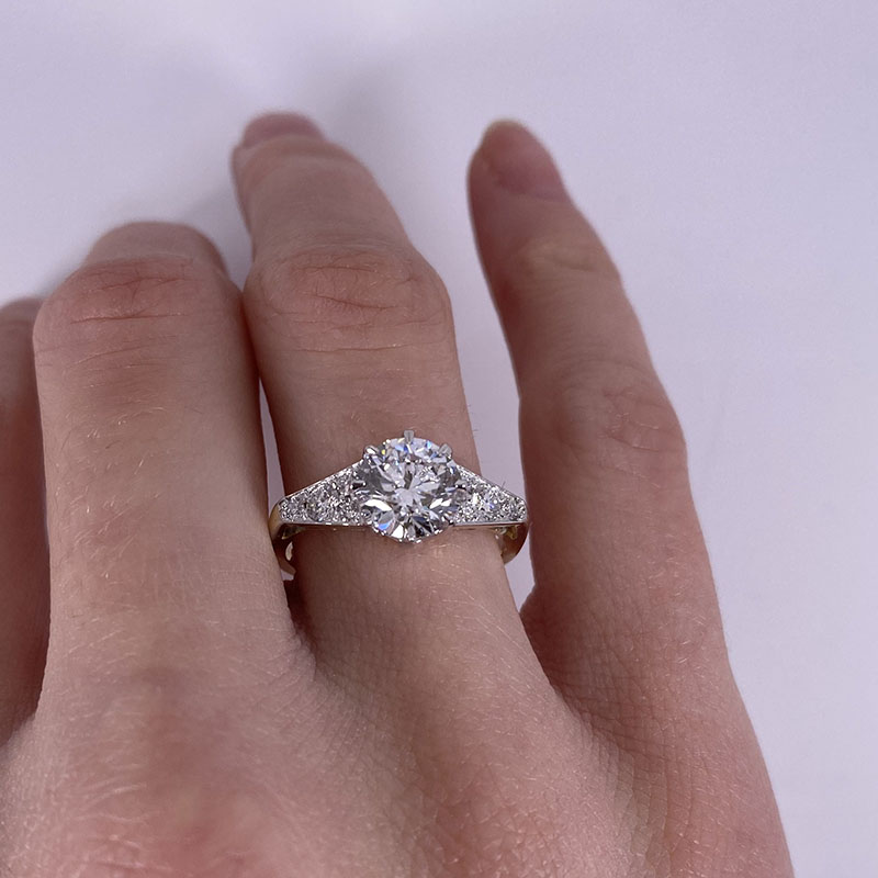 Art Deco Round Shape Diamond Engagement Ring