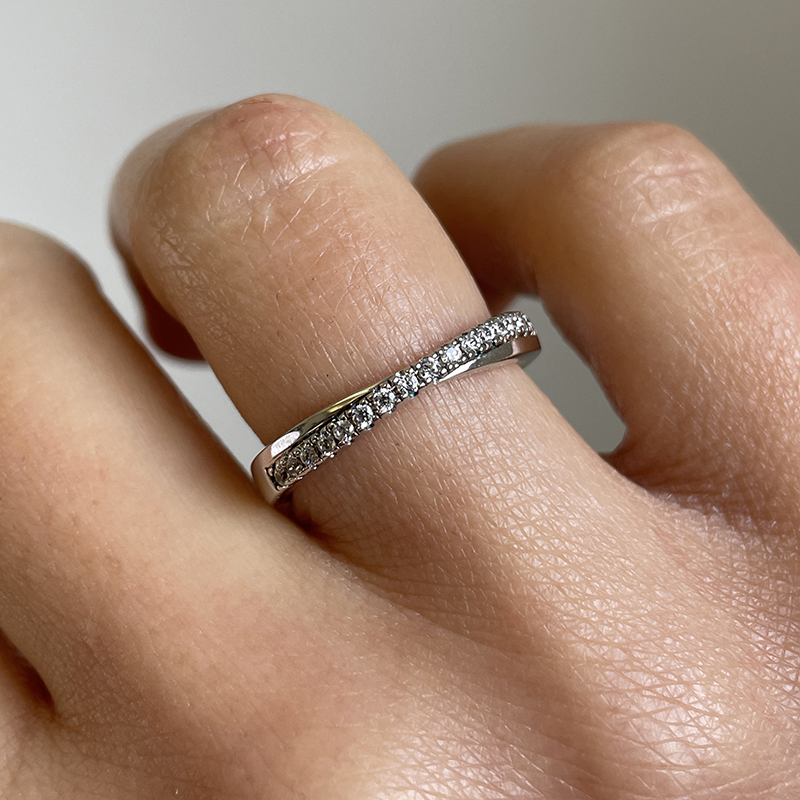 Cross Over Diamond Wedding Ring