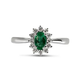 Cluster Diamond Ring With Oval Cut Green Emerald Top View