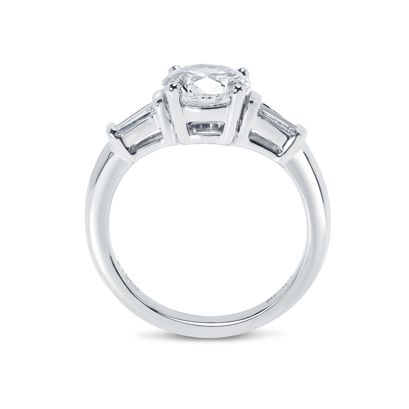 Round Shape And Tapered Baguettes Lab Grown Diamond Engagement Ring