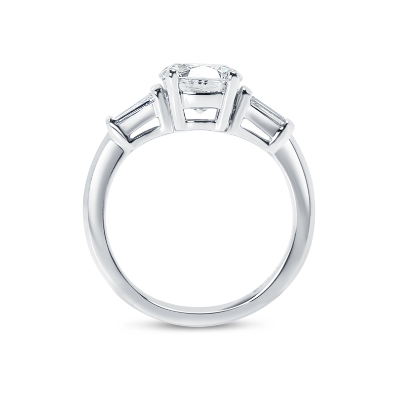 Round Shape And Tapered Baguettes Lab Grown Diamond Engagement Ring