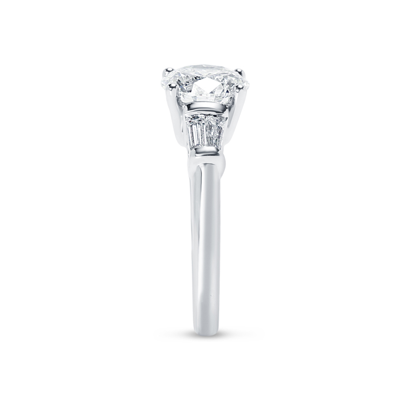 Round Shape And Tapered Baguettes Lab Grown Diamond Engagement Ring