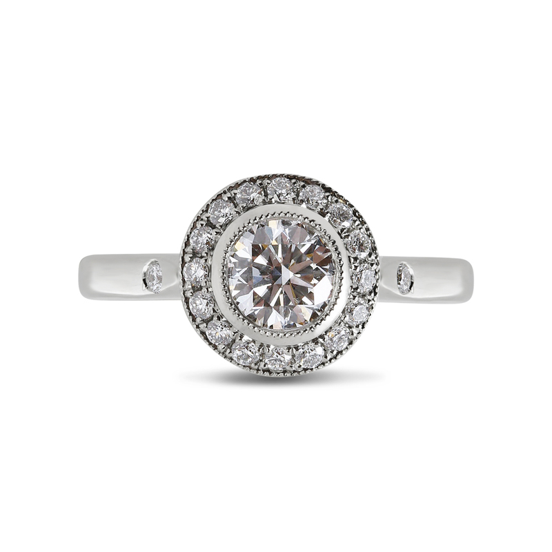 Vintage Diamond Round Shape Halo Engagement Ring