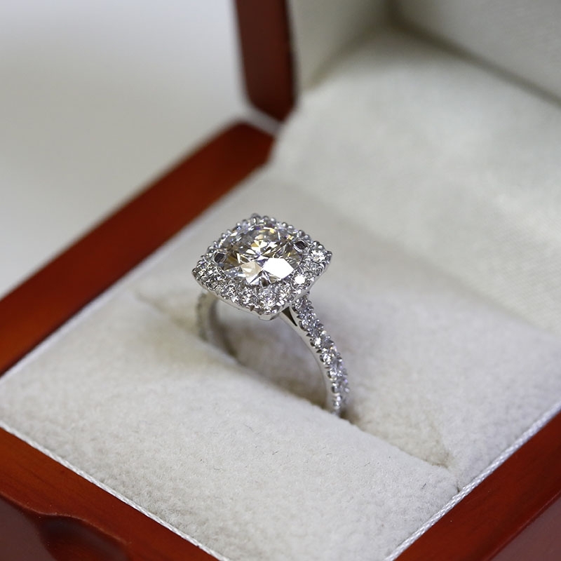 Sharp Corner Halo Round Diamond Engagement Ring