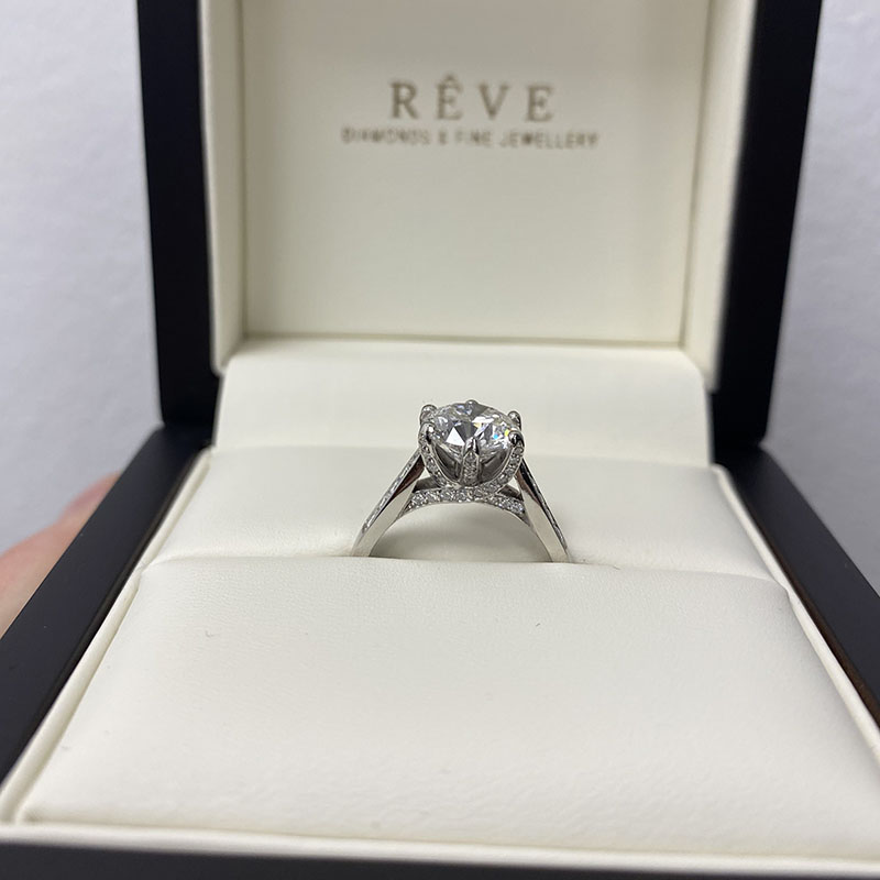 Six Claw Pave Set Collet Round Shape Lab Grown Diamond Engagement Ring