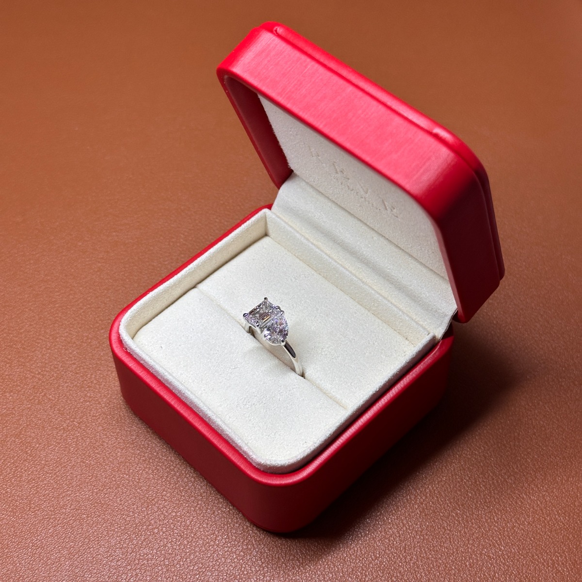 Toi et Moi Emerald and Pear Shaped Diamond Engagement Ring 