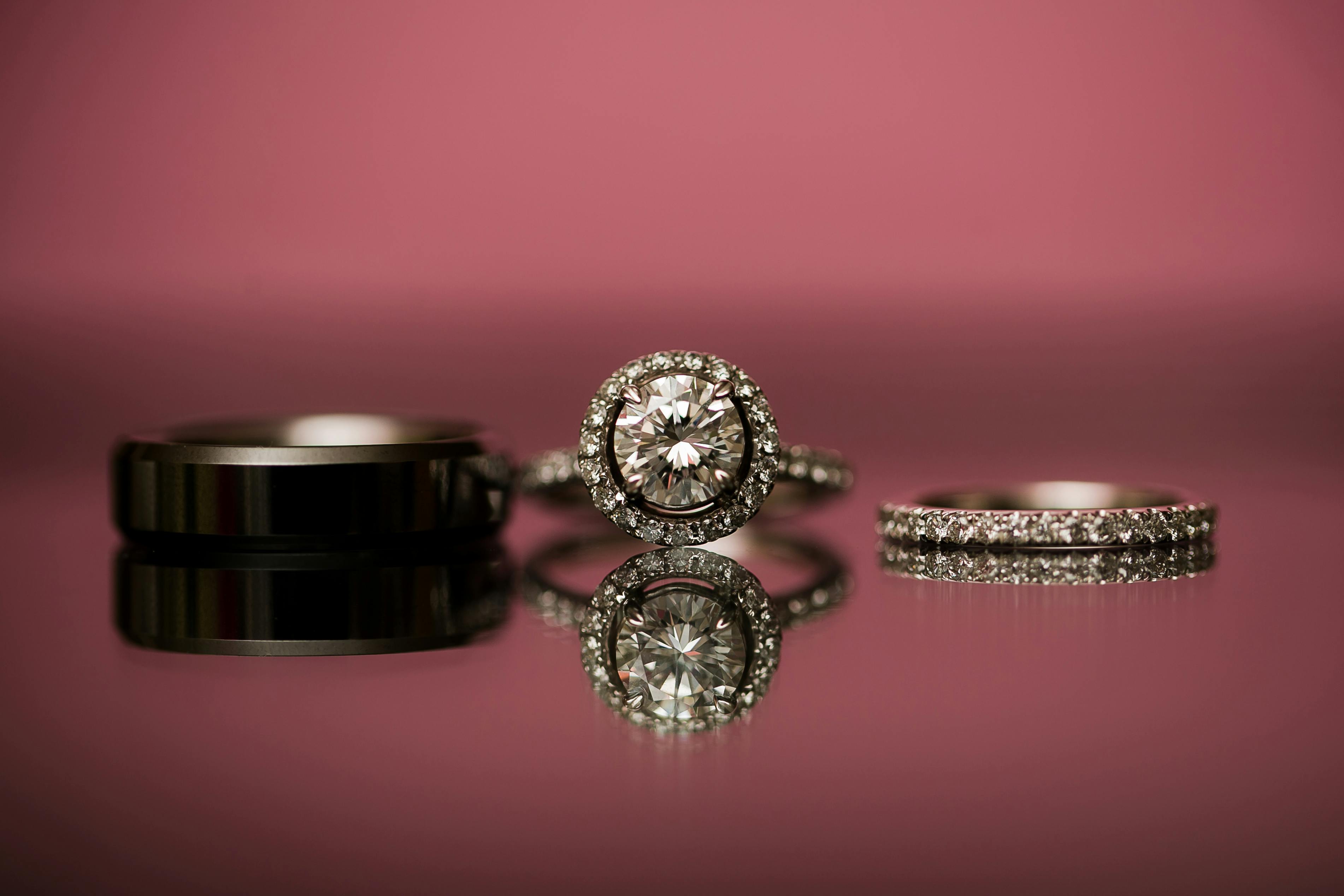 Is It Cheaper to Shop for Rings in Hatton Garden Than Online? A