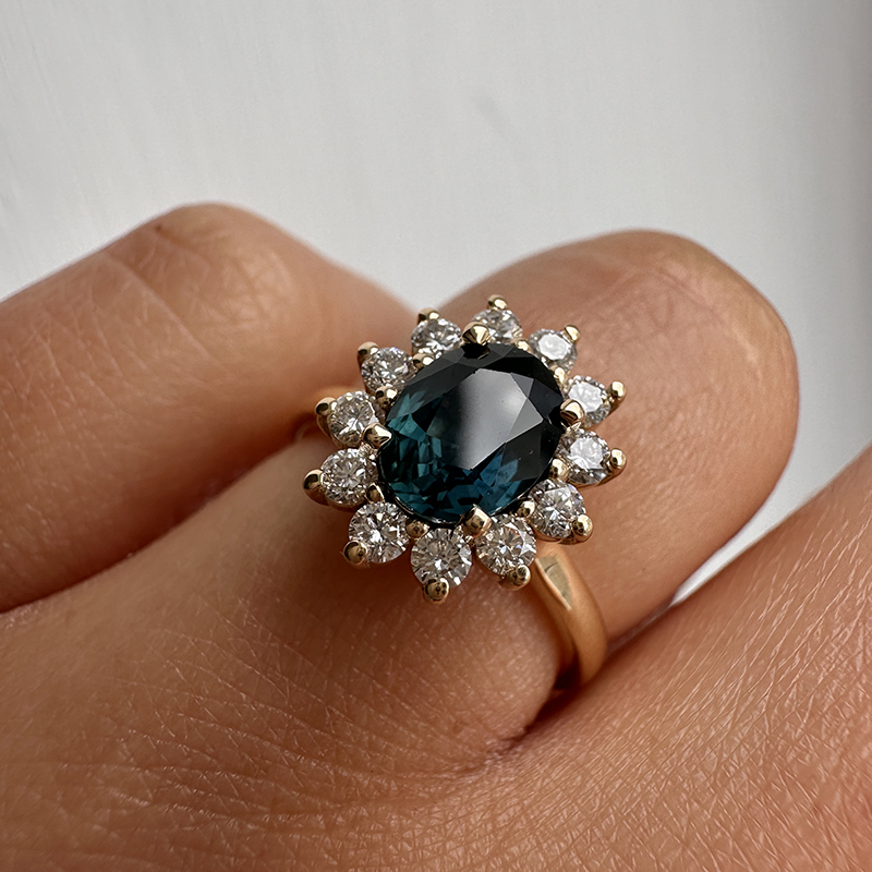 Kate Middleton Blue Sapphire Engagement Ring